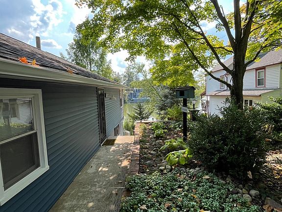 4th image of 184 E Van Meter Dr