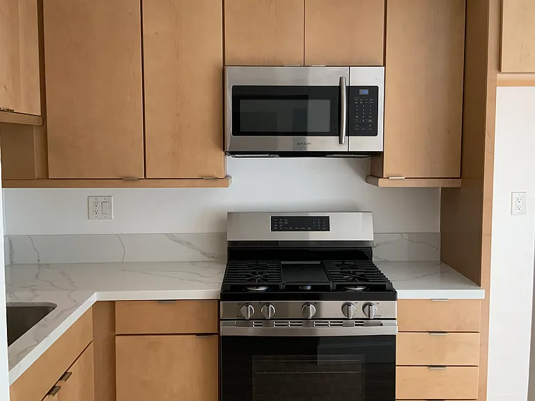 628 Daisy Ave — Photo 4