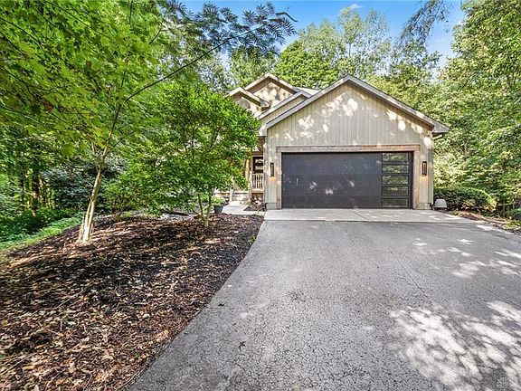 2nd image of 870 Lewis Creek Ct
