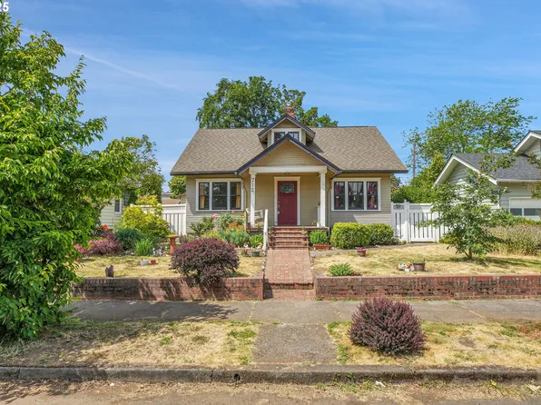 712 W 30th St, Vancouver, WA 98660