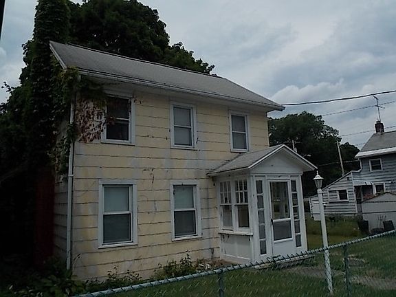2nd image of 30 7th St