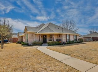 188 Aster Dr, Sanger, TX 76266