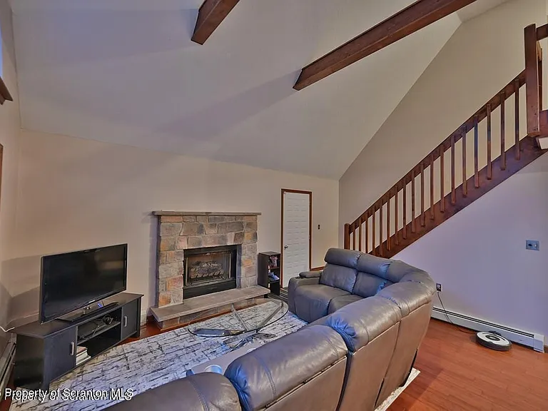 93 Bender Rd — Photo 10