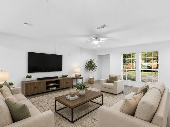 1011 Hamblen Rd APT 205, Kingwood, TX 77339