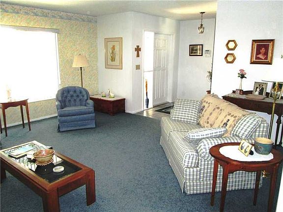 2nd image of 5403 9th Avenue Dr W