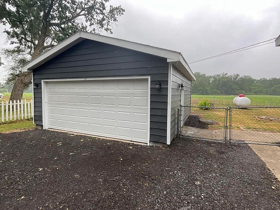 14032 Riverside Dr, Constantine, MI 49042 Zillow