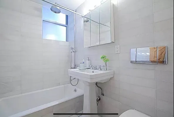 Rented by Compass | media 12