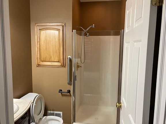 5th image of 5562 Elmhurst Dr