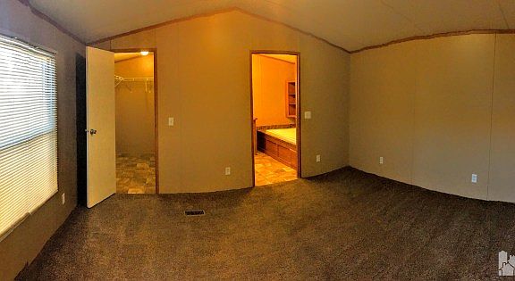 3rd image of 1008 Fawn Ln
