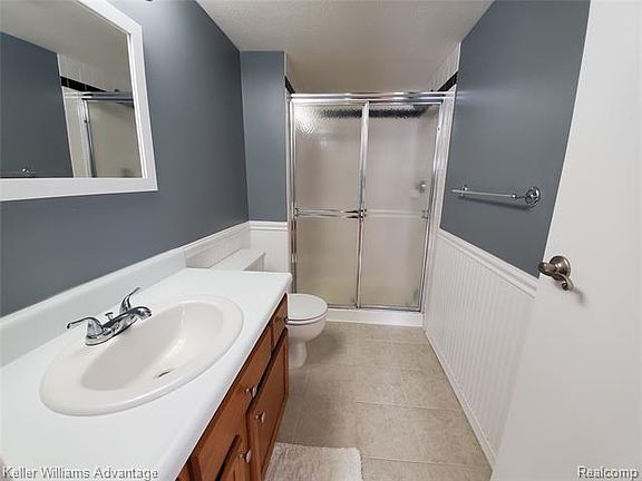 5th image of 61272 Greenwood Dr #83