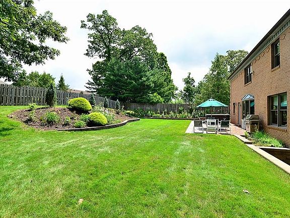 4th image of 1896 Lake Marshall Dr
