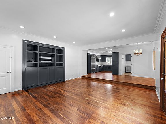 2nd image of 46 Radio Rd