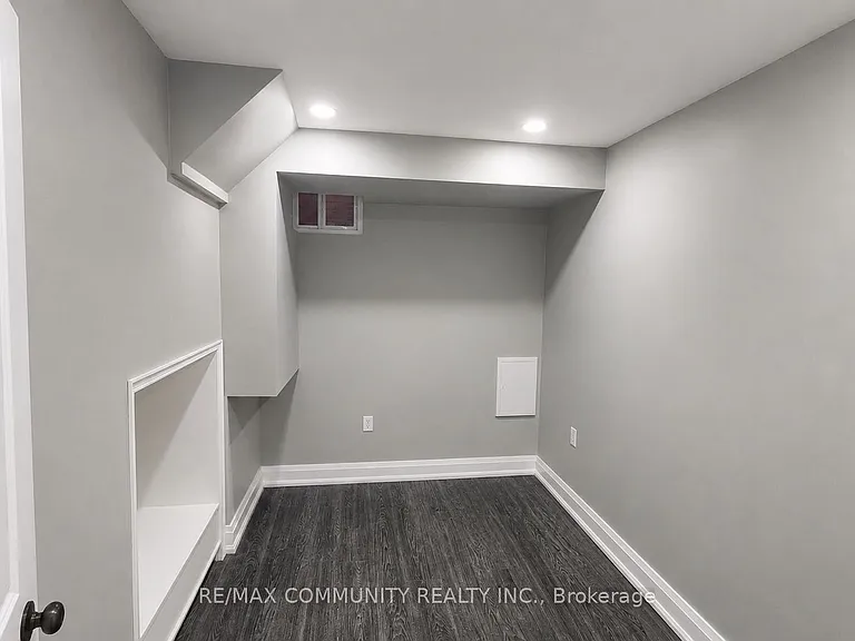 2364 Dobbinton St #BASEMENT — Photo 6