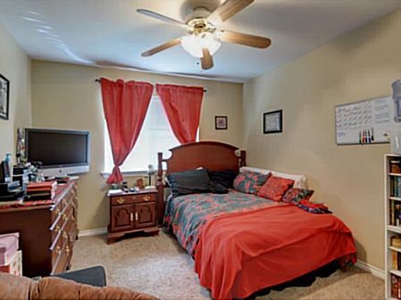 3rd image of 3623 Oldenburg Ct