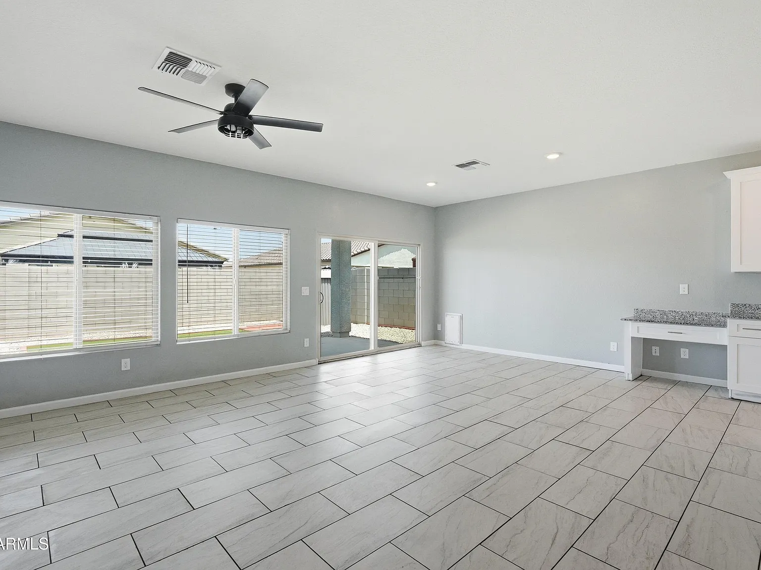 4 bed, 1852 sqft, $2,200 — Photo 3