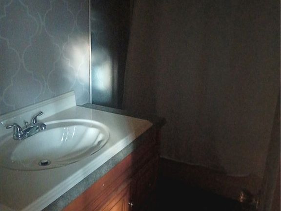 3rd image of 109 Emily Dr