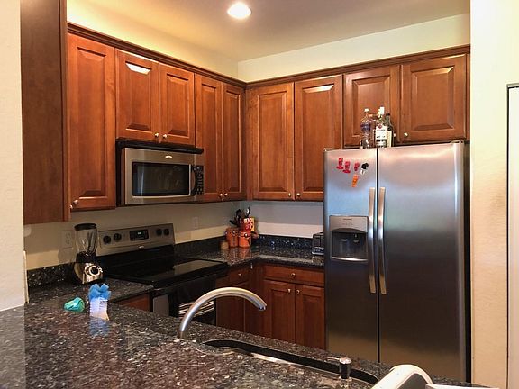 3rd image of 1551 SE Wilshire Pl APT 101