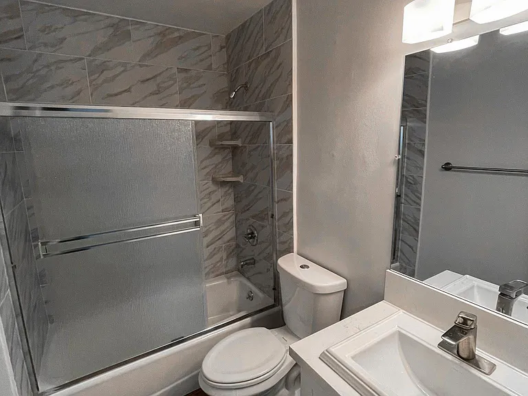 Stonehill Apartments — Photo 6