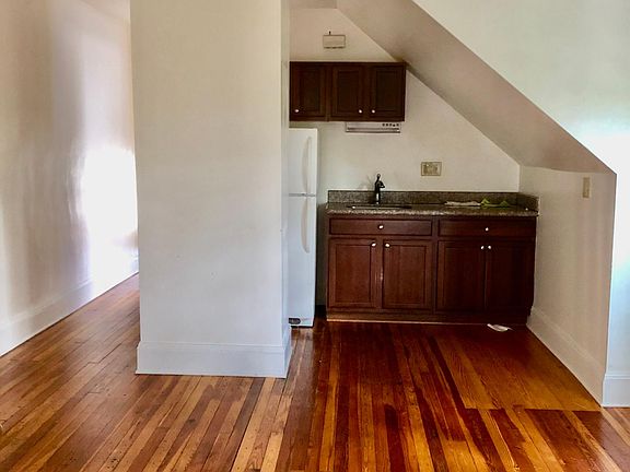 3rd image of 12795 Cedar Rd APT 3