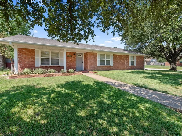 1205 Goode Dr, College Station, TX 77840