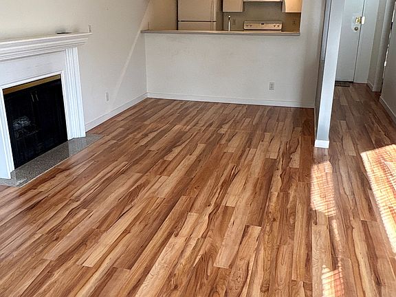3rd image of 1738 Alberni St #1138817