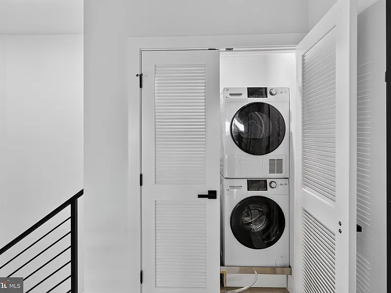 1650 Columbia Rd NW #201 — Photo 8