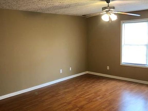 3rd image of 181 McFadin Station St #181