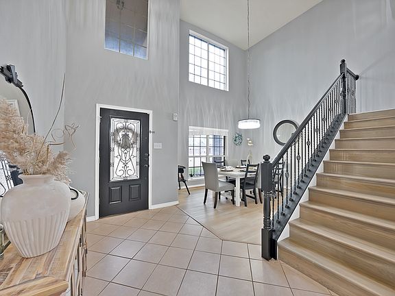 5th image of 3822 Spring Run Ln