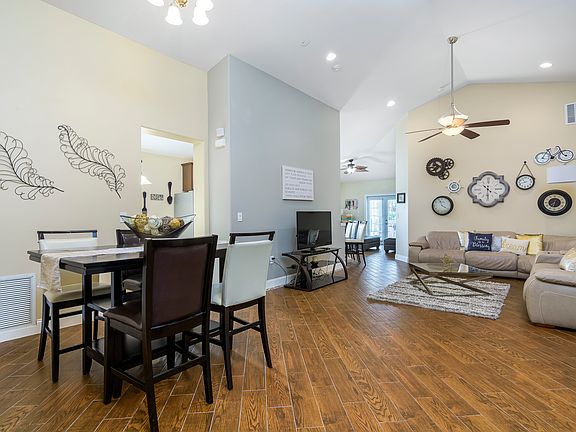 4th image of 1255 Sangria Cir
