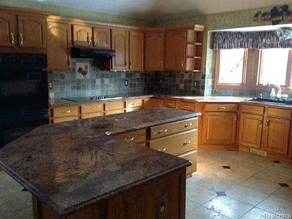 2nd image of 46232 Winston Ct