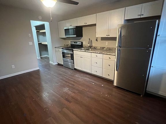 2nd image of 335 E North St #Cc72a3ee1