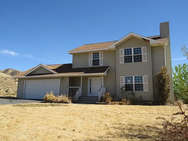 2900 Macias Ln photo 1