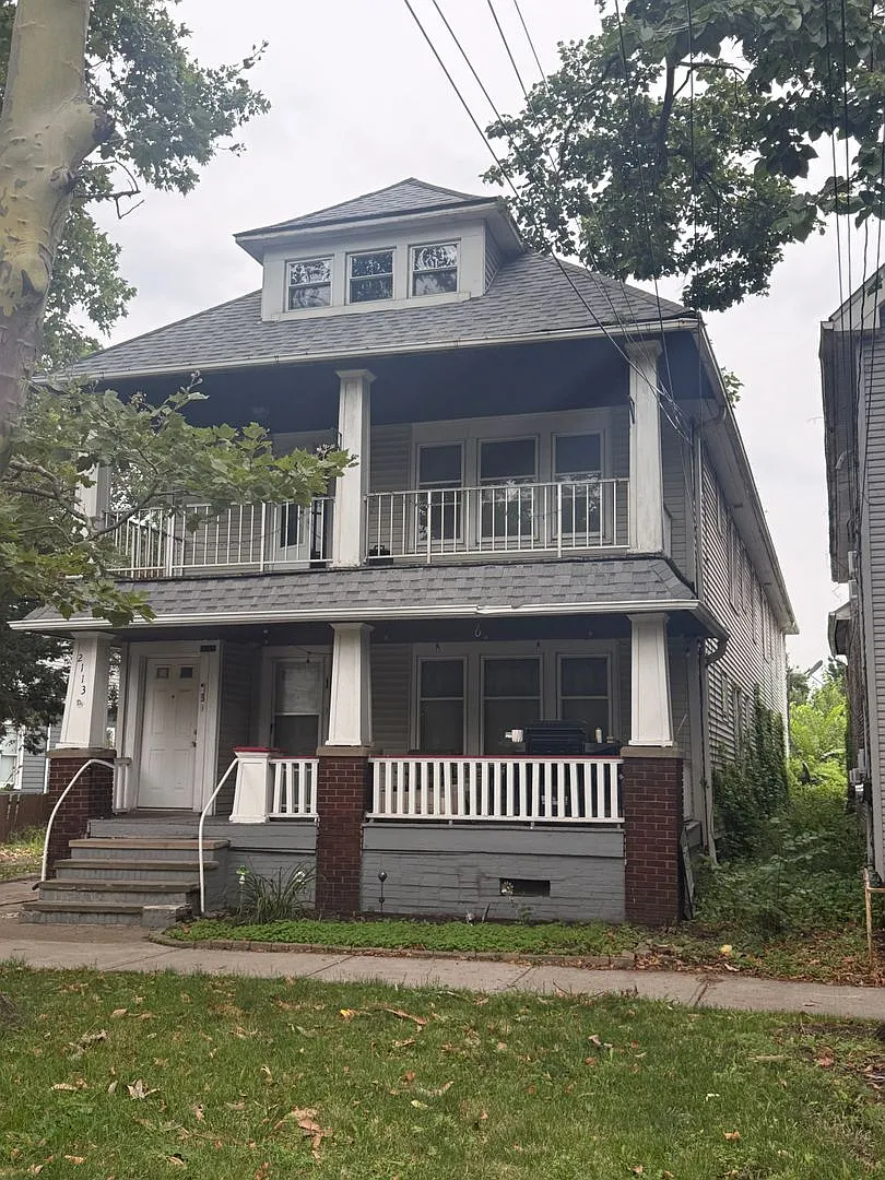 2109-2113 W. 11th St. — Photo 1