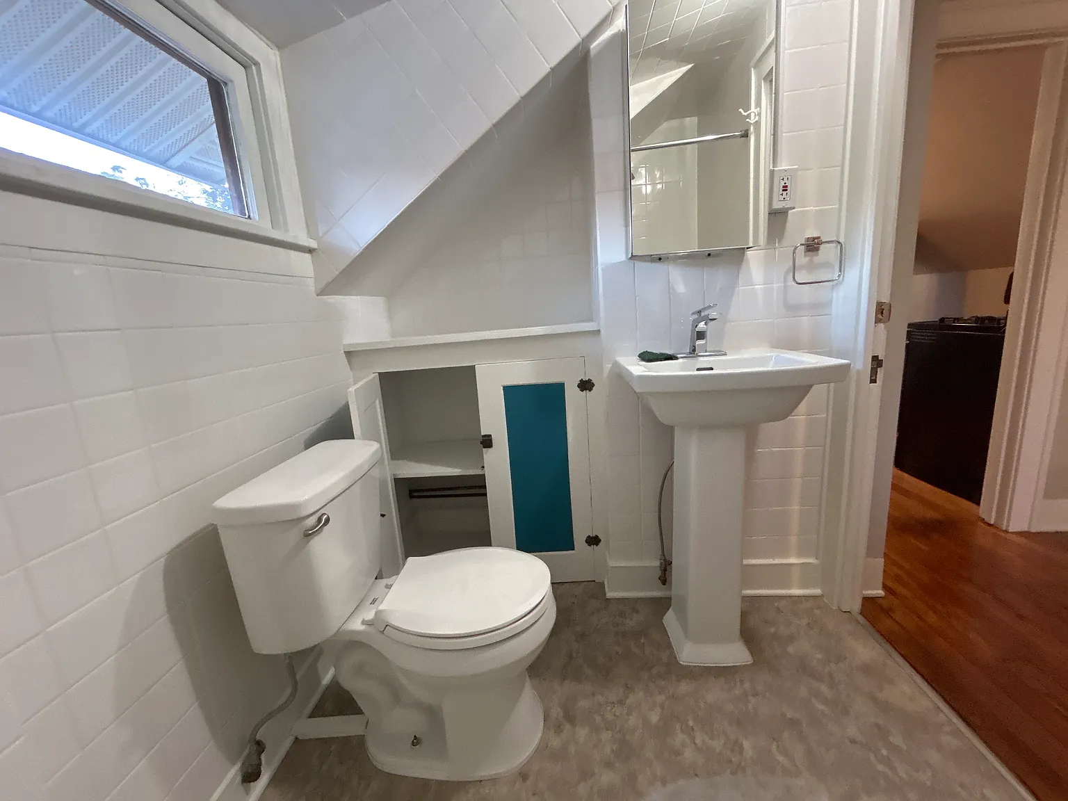 10425 Baltic Rd — Photo 4