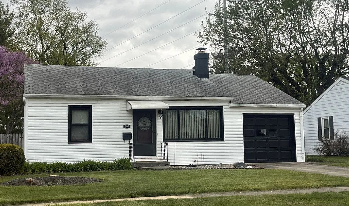 207 Tate Ave photo 1