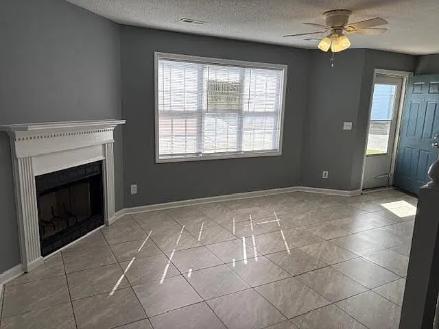 3917 Sterling Pointe Dr — Photo 3