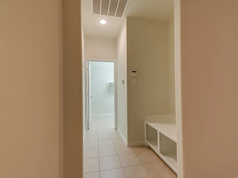 6812 Lighthouse Ln — Photo 24