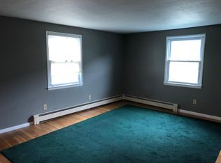 43 1/2 Washburn St APT 3, Taunton, MA 02780