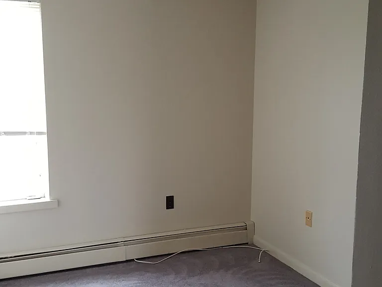 505 Towne Centre Dr #101 — Photo 11