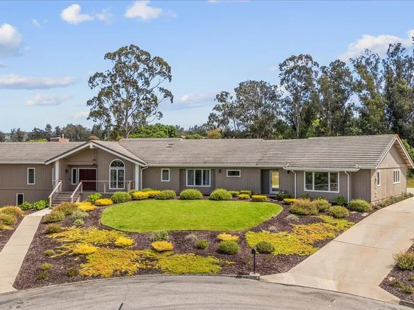 170 Oakhurst Ct, Santa Maria, CA 93455