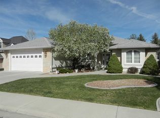 3915 Lone Tree Ln, Montrose, CO 81403