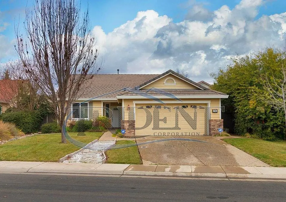 760 Heron Landing Way
