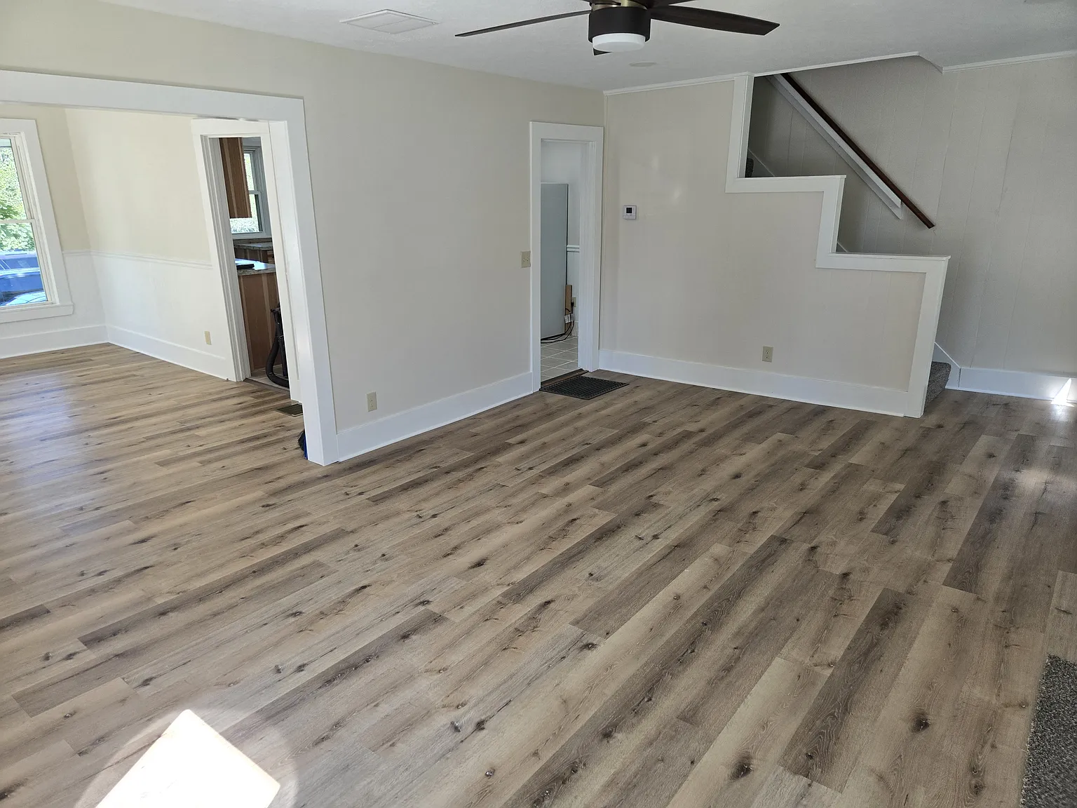 3 bed, 1300 sqft, $1,300 — Photo 3