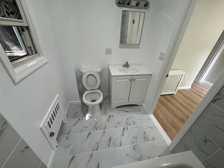 648 Bergen Ave #1 — Photo 15