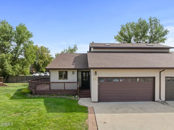 1604 Bison Dr, Williston, ND 58801