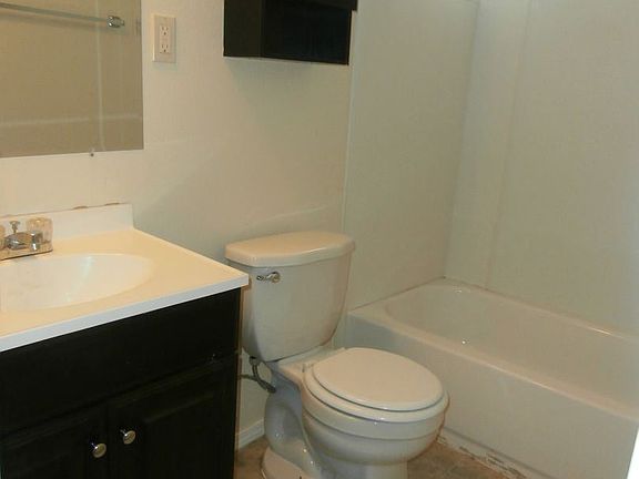 2nd image of 3002 N Arcadia St #7261334