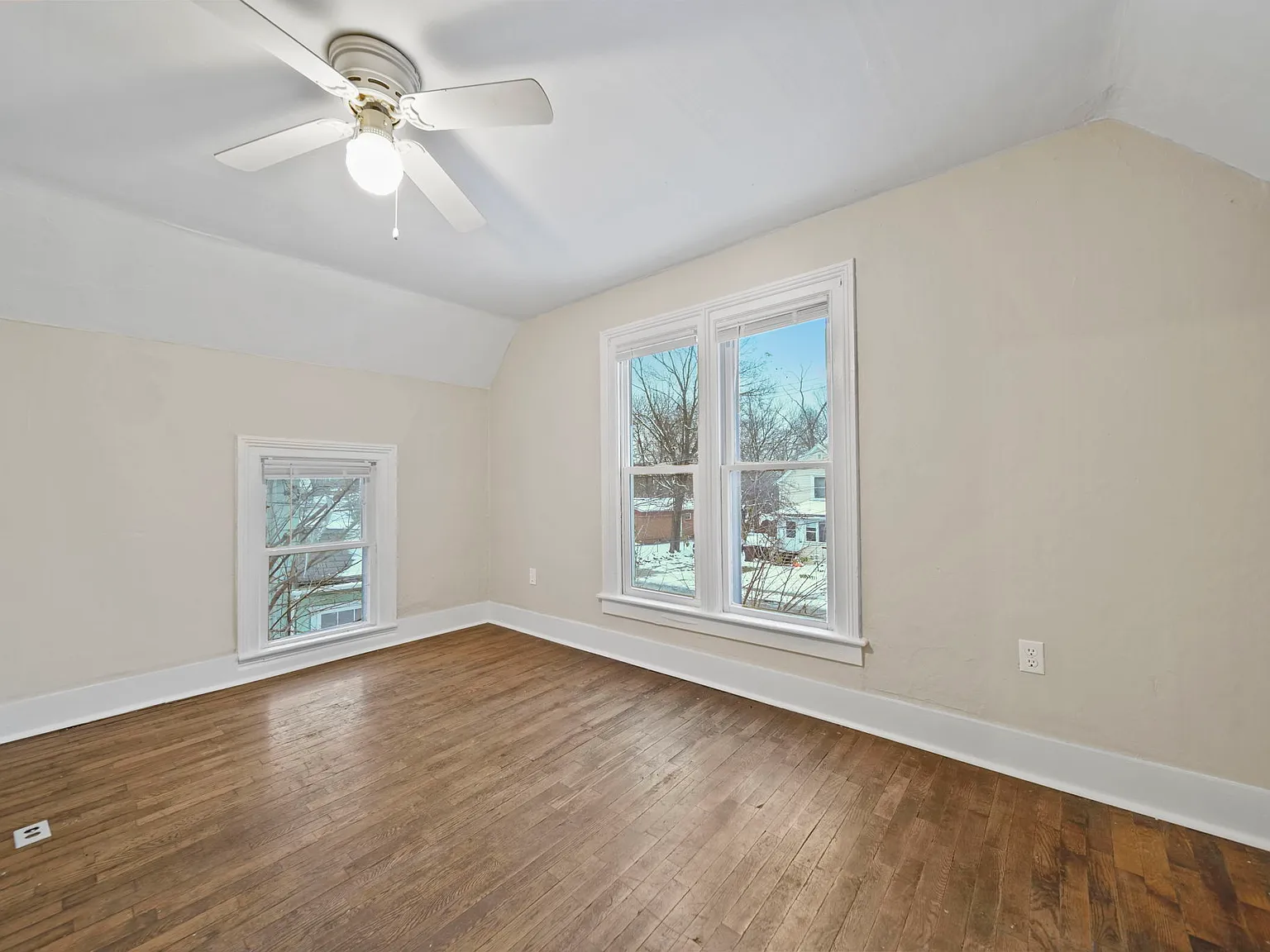 2 bed, 750 sqft, $875 — Photo 2