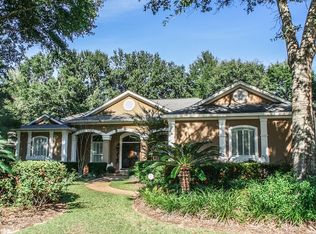 121 Old Mill Rd, Fairhope, AL 36532