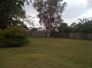 128 Santiago St, Royal Palm Beach, FL 33411