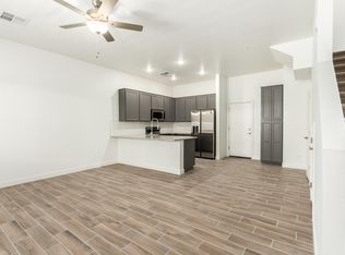 3230 E Thomas Rd #136, Mesa, AZ 85213